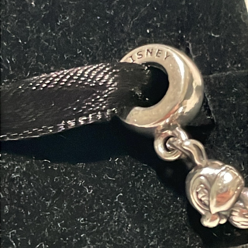 Pandora Disney Rabbit Charm - Picture 4 of 4